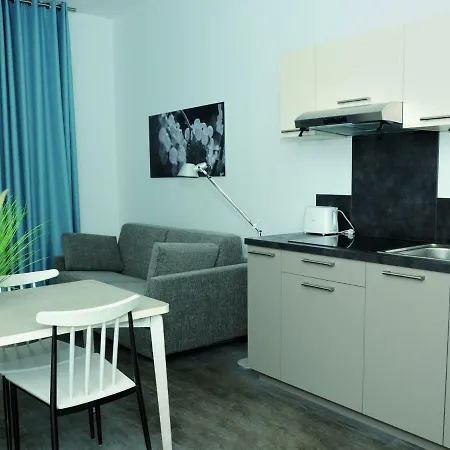 Modern Studio Located 500 M. From The Heart Of A Town * ז'ונזאק