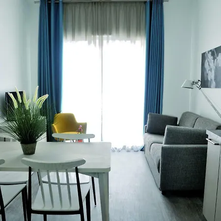Modern Studio Located 500 M. From The Heart Of A Town דירה ז'ונזאק